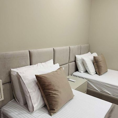 Sea View Apartment Luxury Vlorë 외부 사진