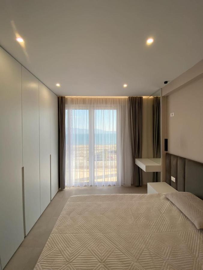 Sea View Apartment Luxury Vlorë 외부 사진