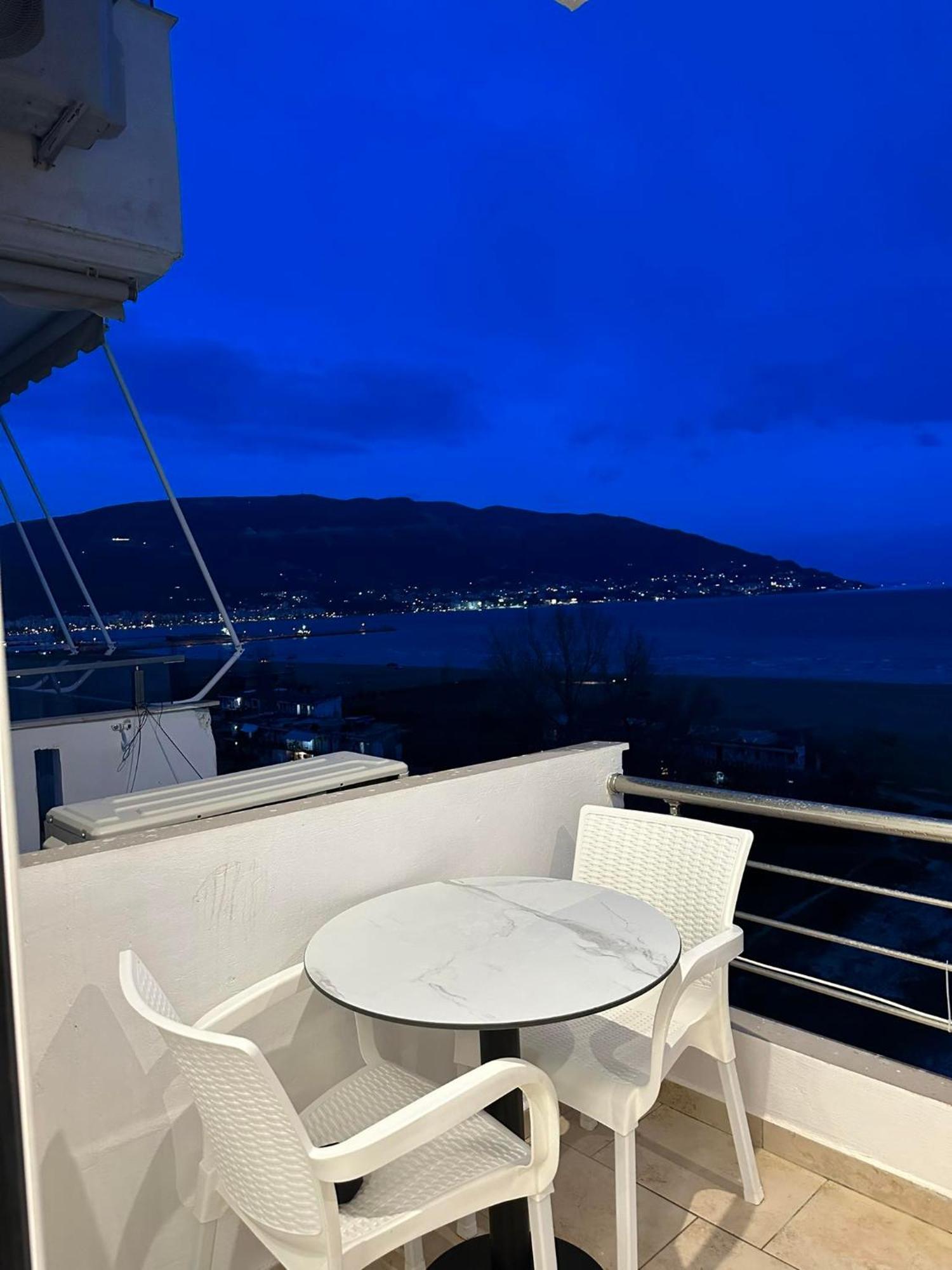 Sea View Apartment Luxury Vlorë 외부 사진