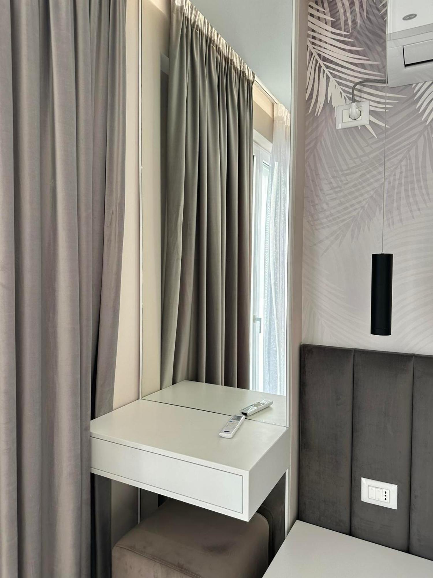 Sea View Apartment Luxury Vlorë 외부 사진