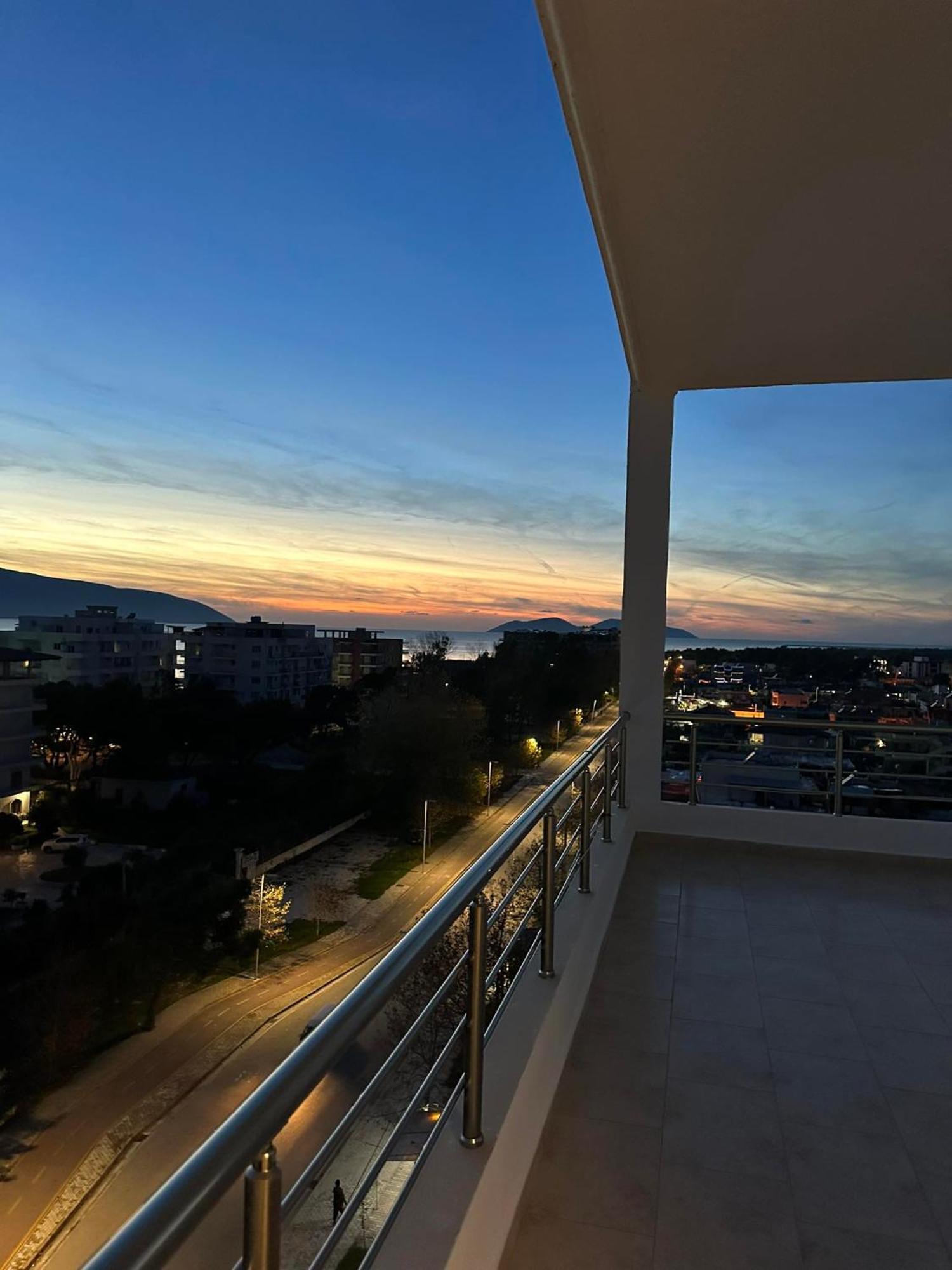 Sea View Apartment Luxury Vlorë 외부 사진