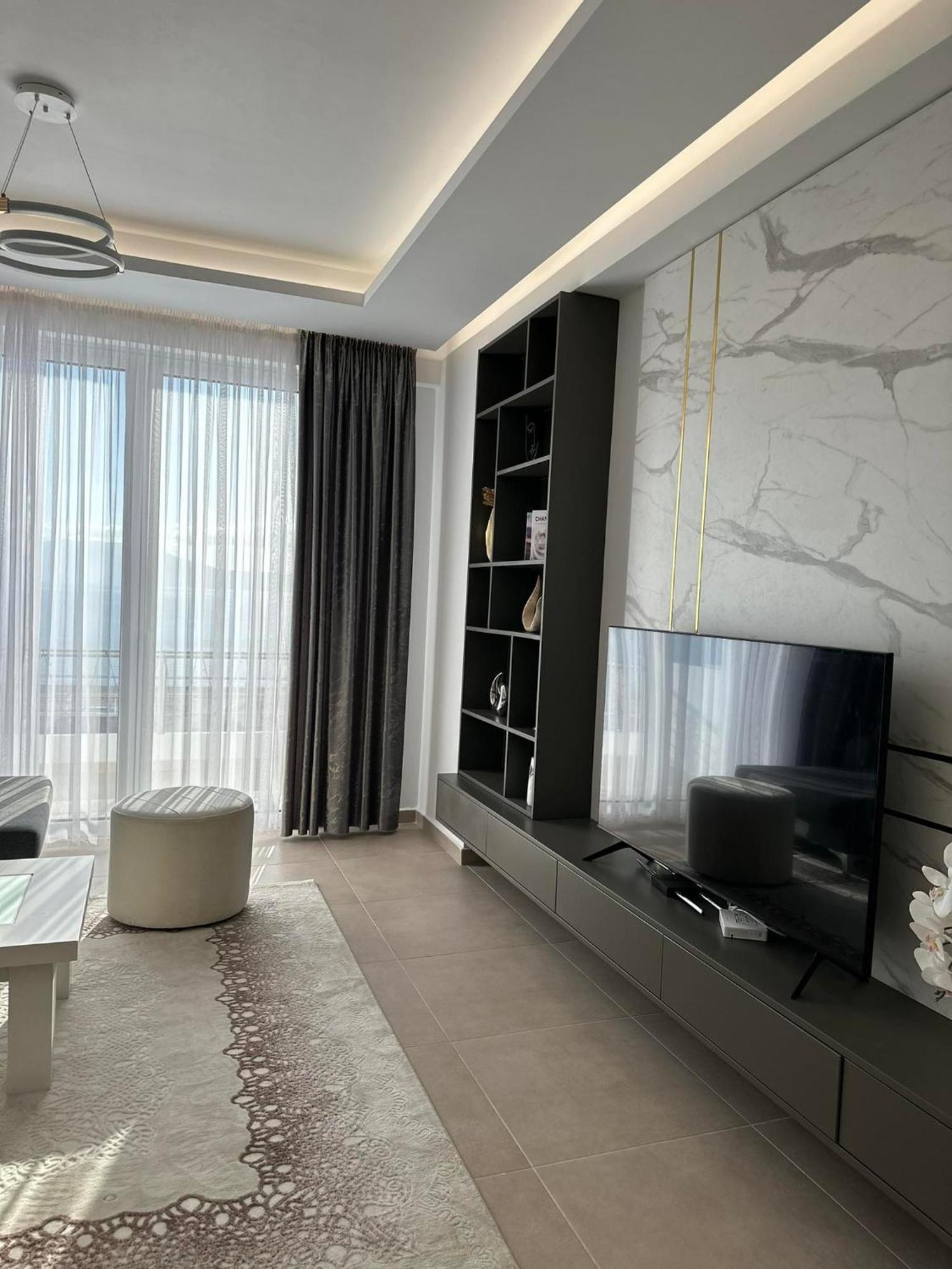 Sea View Apartment Luxury Vlorë 외부 사진