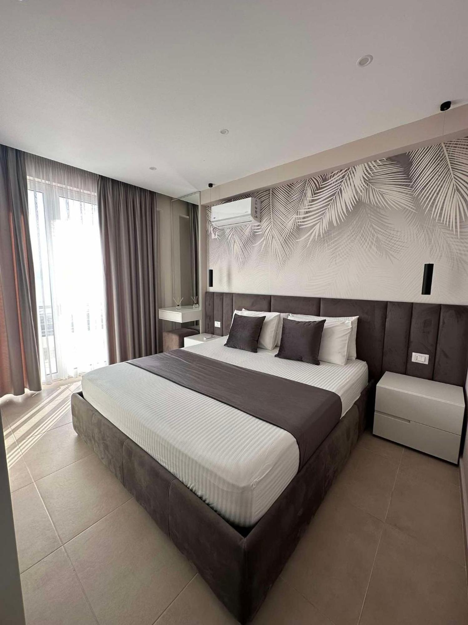 Sea View Apartment Luxury Vlorë 외부 사진